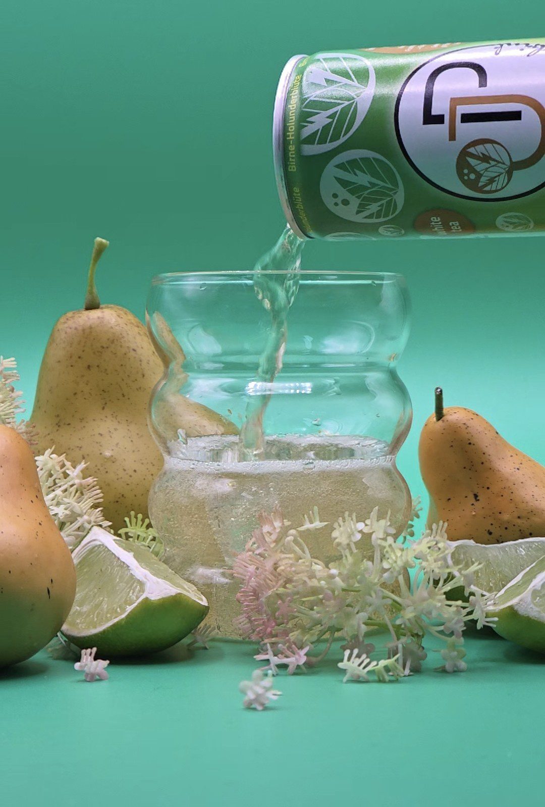 JP Energydrink Birne-Holunderblüte - Kalorienarme Erfrischung mit Weißtee und natürlichem Fruchtsaft.